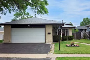 5220 138th St, Crestwood, IL 60418 - Photo 2