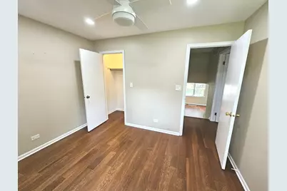 210 Redwood Court, Vernon Hills, IL 60061 - Photo 16
