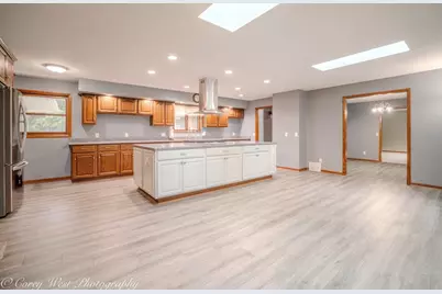 3 Golfview Place, Dekalb, IL 60115 - Photo 8