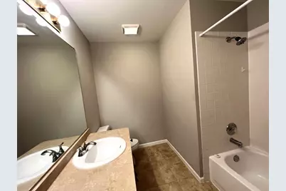 1214 Ballantrae Place #E, Mundelein, IL 60060 - Photo 8