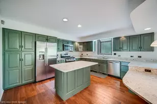 3636 Quince Ct, Downers Grove, IL 60515 - Photo 6