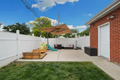 8900 S Utica Avenue, Evergreen Park, IL 60805 - Photo 24