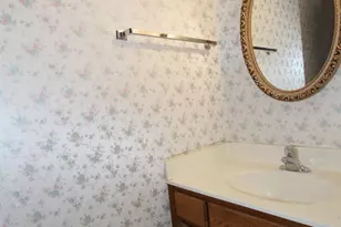 297 Gregory St, Aurora, IL 60504 - Photo 12