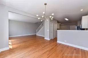 8426 Dawn Ln, Darien, IL 60561 - Photo 6