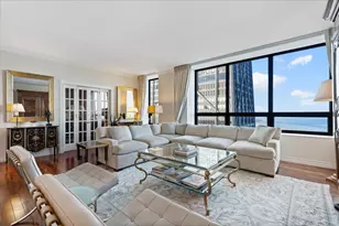 180 E Pearson St, Chicago, IL 60611 - Photo 12