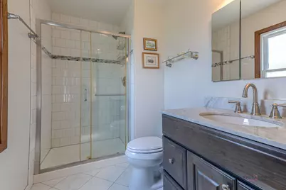 135 Newtown Drive, Buffalo Grove, IL 60089 - Photo 20