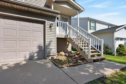 8 Rounds Road, Bloomington, IL 61704 - Photo 2