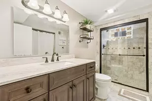 5742 S Rutherford Ave, Chicago, IL 60638 - Photo 10