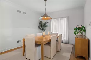 2211 Schiller Ave, Wilmette, IL 60091 - Photo 4
