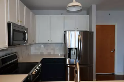100 E 14th Street #2409, Chicago, IL 60605 - Photo 8