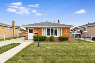 6117 W 80th Street W, Burbank, IL 60459 - Photo 2