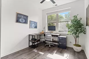 1245 N Orleans St, Chicago, IL 60610 - Photo 18