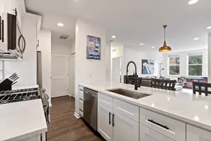 1245 N Orleans St, Chicago, IL 60610 - Photo 10