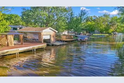 34820 N Holman Avenue, Ingleside, IL 60041 - Photo 1