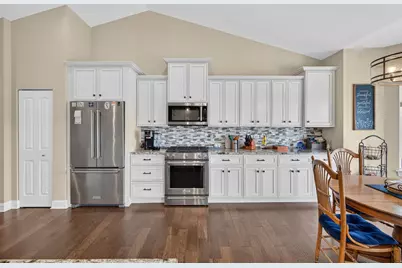 21325 Willow Pass, Shorewood, IL 60404 - Photo 12