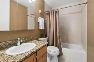 30 E Huron St, Chicago, IL 60611 - Photo 16
