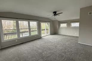 103 N Greenfield Ave, Crystal Lake, IL 60014 - Photo 16