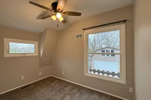 103 N Greenfield Ave, Crystal Lake, IL 60014 - Photo 20