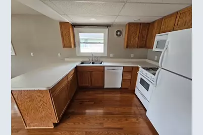 103 N Greenfield Avenue, Crystal Lake, IL 60014 - Photo 10