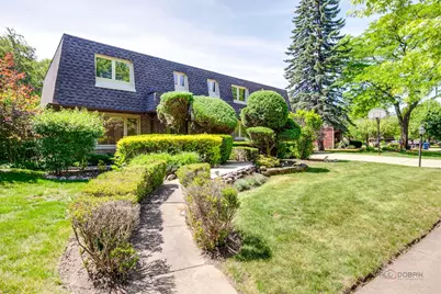2315 Castilian Circle, Northbrook, IL 60062 - Photo 2