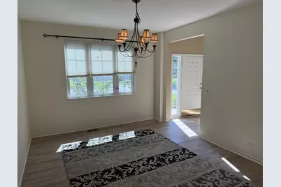 575 Capital Lane, Gurnee, IL 60031 - Photo 8