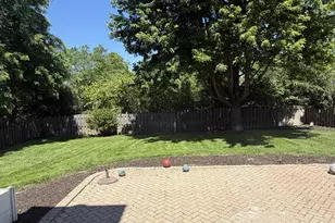 575 Capital Ln, Gurnee, IL 60031 - Photo 30