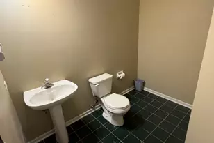 575 Capital Ln, Gurnee, IL 60031 - Photo 16