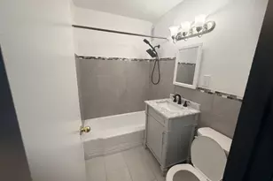 7337 S South Shore Dr, Chicago, IL 60649 - Photo 8
