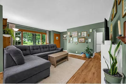 902 E Vine Street, Leroy, IL 61752 - Photo 4