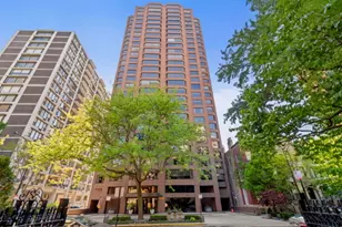 1410 N State Pkwy, Chicago, IL 60610 - Photo 1