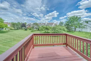 249 Sierra Pass Dr, Schaumburg, IL 60194 - Photo 20
