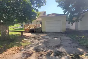 802 Locust St, Prophetstown, IL 61277 - Photo 6