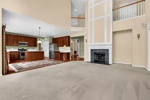1575 McClellan Dr, Lindenhurst, IL 60046 - Photo 14