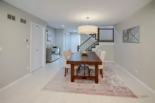 1252 Briarwood Ln, Libertyville, IL 60048 - Photo 4