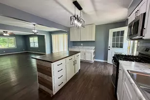 7748-125 E 3000 North Rd, Manville, IL 61319 - Photo 8