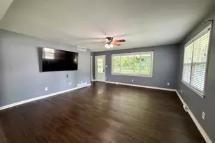 7748-125 E 3000 North Rd, Manville, IL 61319 - Photo 4