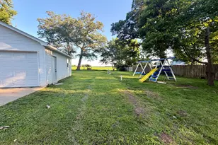7748-125 E 3000 North Rd, Manville, IL 61319 - Photo 20