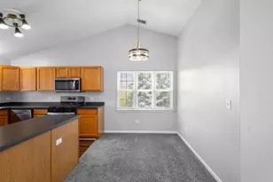 2827 Rutland Cir, Naperville, IL 60564 - Photo 2
