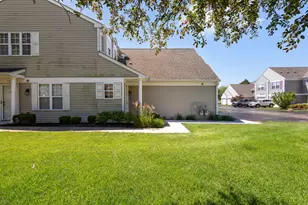 2827 Rutland Cir, Naperville, IL 60564 - Photo 16