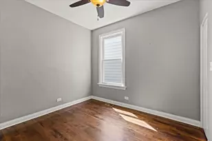 5344 W Eddy St, Chicago, IL 60641 - Photo 10