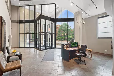 811 W 15th Place #502, Chicago, IL 60608 - Photo 16