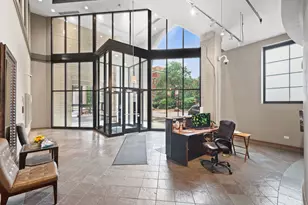 811 W 15th Pl, Chicago, IL 60608 - Photo 16