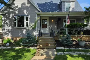 411 N 3rd Ave, Maywood, IL 60153 - Photo 1