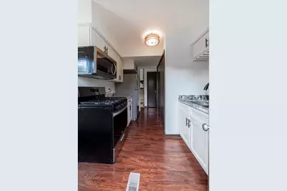 77 Joy Street #77, Sugar Grove, IL 60554 - Photo 6