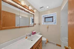 3942 N Oconto Ave, Chicago, IL 60634 - Photo 16