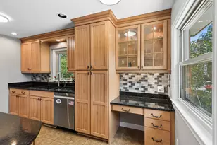 1901 Newton Ave, Park Ridge, IL 60068 - Photo 8