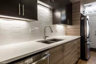 1408 W Argyle St, Chicago, IL 60640 - Photo 10