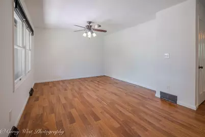 114 Ebbesen Drive, Dekalb, IL 60115 - Photo 8
