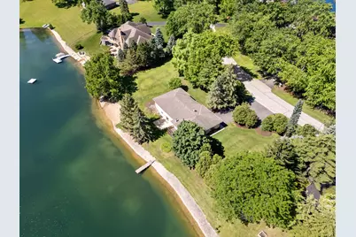 2720 N Bayview Lane, McHenry, IL 60051 - Photo 32