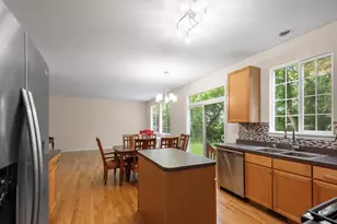 596 W Dalton Dr, Round Lake, IL 60073 - Photo 14